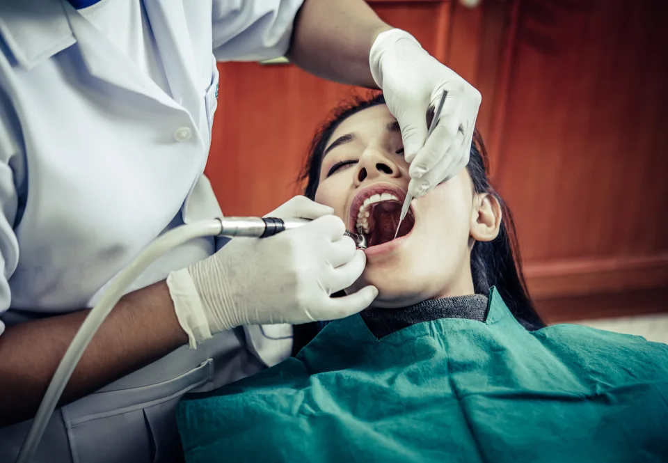 Root Canal vs Tooth Extraction